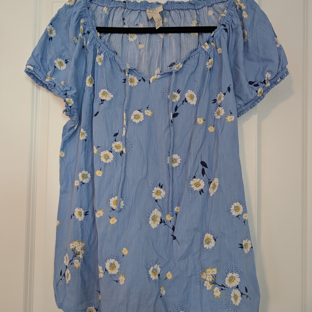 St. John's Bay Light Blue Floral Blouse